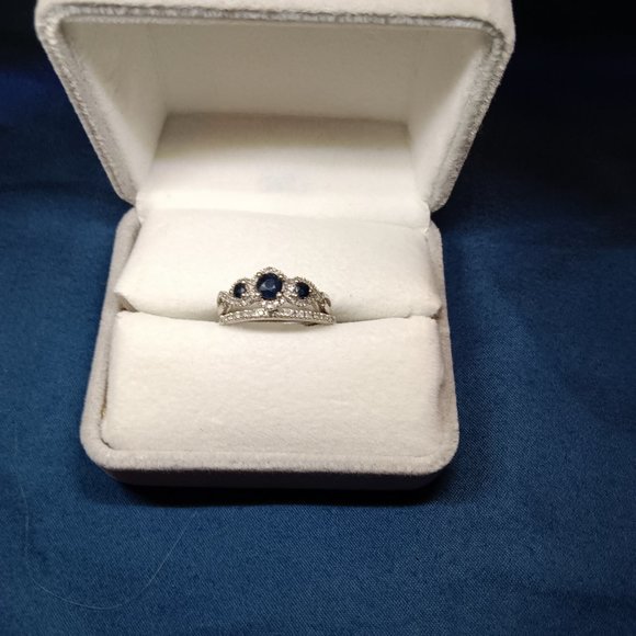 Blue Sapphire and diamond Wedding Set - Picture 4 of 5